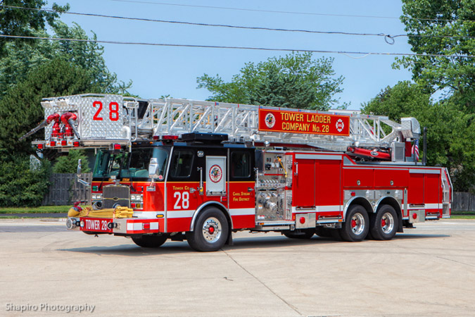 Carol Stream Fire District Towe Ladder 28 E-ONE Cyclone II HP95 Larry Shapiro photography